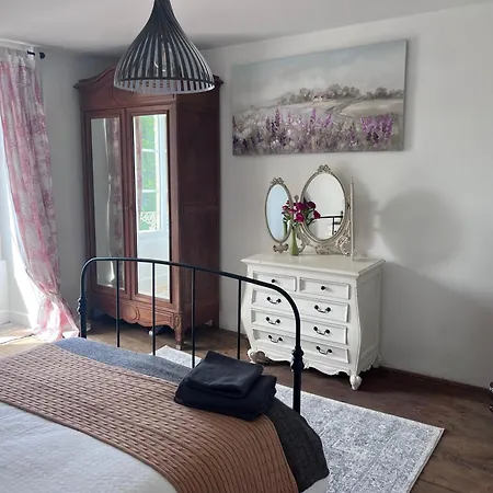 Atelier 9 度假居 L'Isle-Jourdain (Vienne)