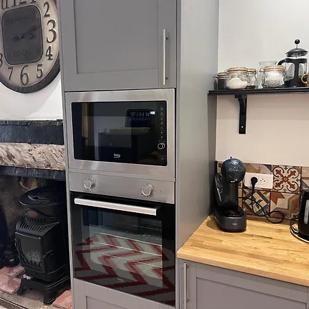 Atelier 9 度假居 L'Isle-Jourdain (Vienne)